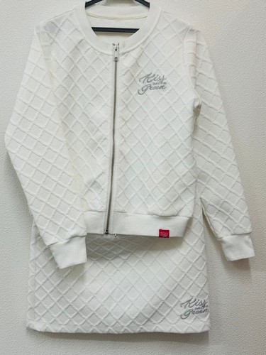 Pearly gates women - pearly,