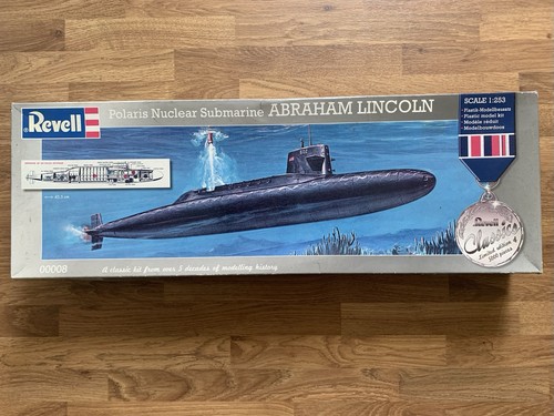 Revell 253 polaris nuclear - revell,