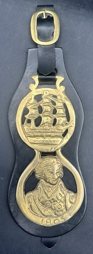 Brass horse medallion vintage - brass,