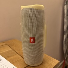 JBL Charge 4 Portable Wireless Bluetooth Speaker White - for parts 