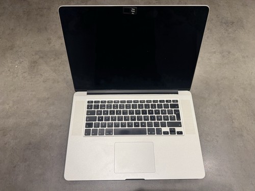 Apple macbook pro - apple, 15”