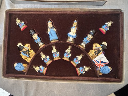 Alice wonderland chess - alice, set