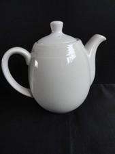 OLYMPIA LINEAR WHITE PORCELAIN