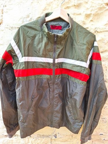 Levi red tab - full, zip