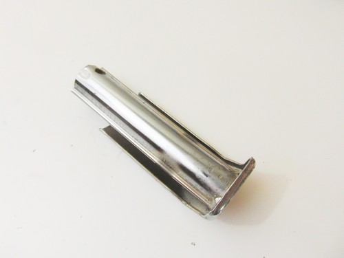 Footrest rear right pillion - rear,