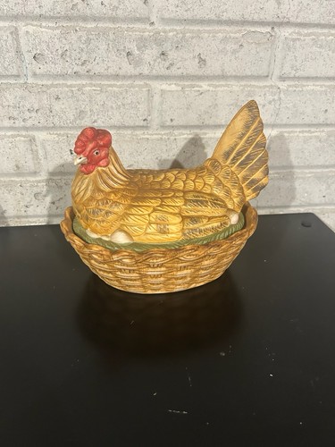 Bisque porcelain nesting - nesting, hen
