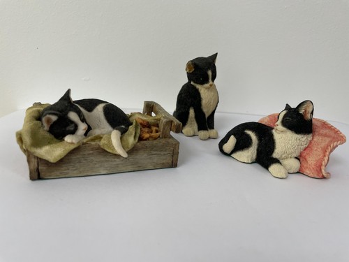 Collection three sherratt - three,