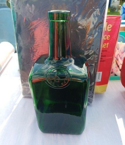 Squires gin green glass - squires,