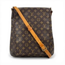 LOUIS VUITTON Monogram LV