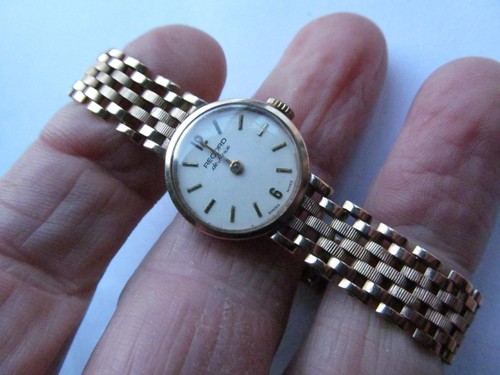 Vintage 9ct gold ladies record - vintage,