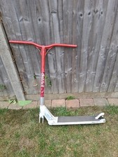DISTRICT CUSTOM WHITE AND RED STUNT SCOOTER