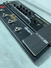 LINE 6 POD HD300 Amp Modeling Guitar Effects Pedal in original box With Power