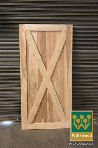 Bespoke red oak barn - oak,