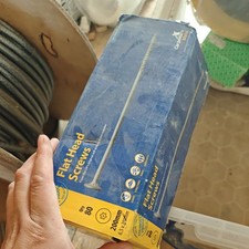 Carpenters Mate  Flat Head Screws 6.5x200mm leftover 