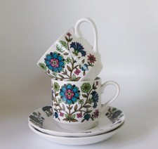 TWO MIDWINTER COUNTRY GARDEN COFFEE CUPS & SAUCERS - GREAT CONDITION