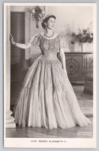 Queen elizabeth formal - queen, ii