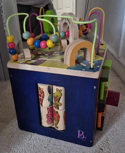 Activity cube with zoo - cube,