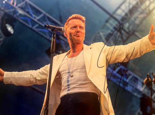 Ronan keating autograph - ronan,