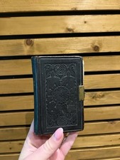 Vintage Antique Welsh Language Pocket Holy Bible Religion Book Rare Testament