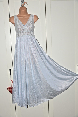 Night utterly feminine - -,