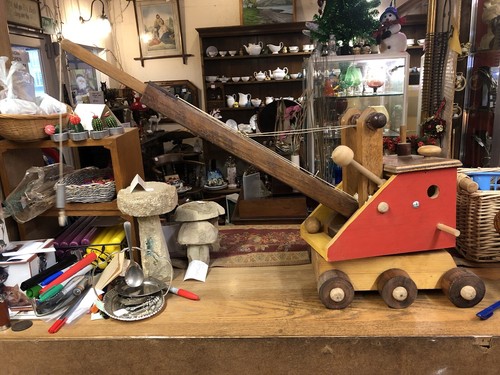 Wooden vintage working - wooden, crane
