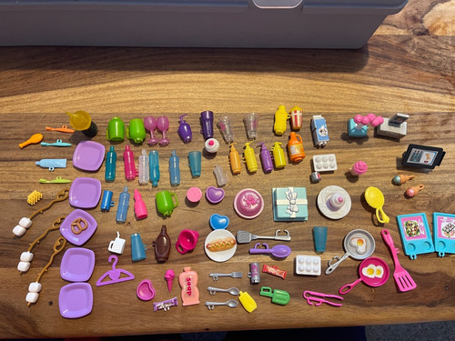 Barbie bundle dolls - bundle,