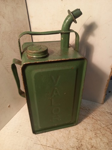 Vintage valor paraffin can - vintage,