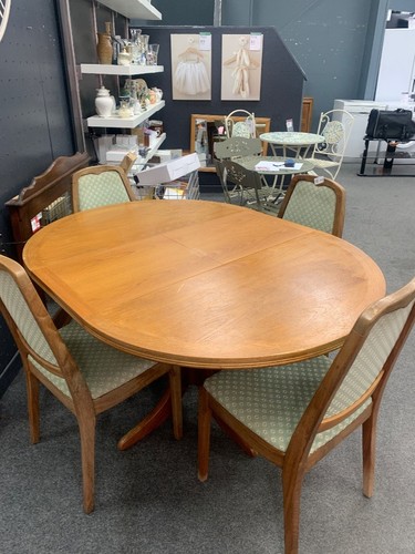 Round extendable nathan dining - round,