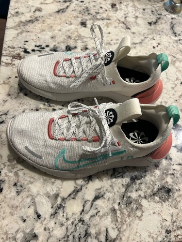 Nike free running shoes - free, 5.0