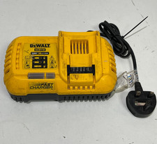 DeWalt DCB118 54V 18V XR Flexvolt Fast Battery Charger 240v Genuine (BN1)