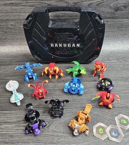 Bakugan figures bundle with - bundle,
