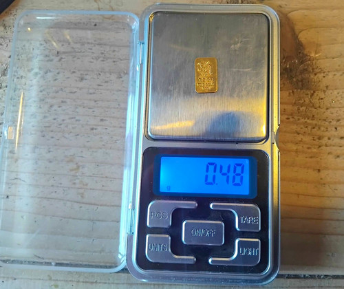 Grains fine gold 999 - 7.5, .999