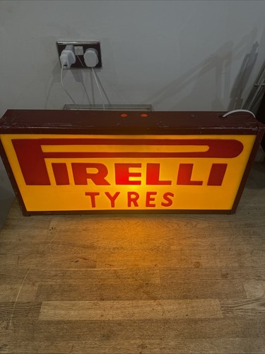 Pirelli tyres dealer - ,