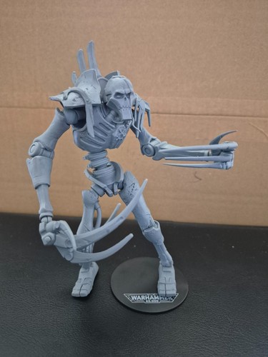 Mcfarlane warhammer 40k necron - mcfarlane,