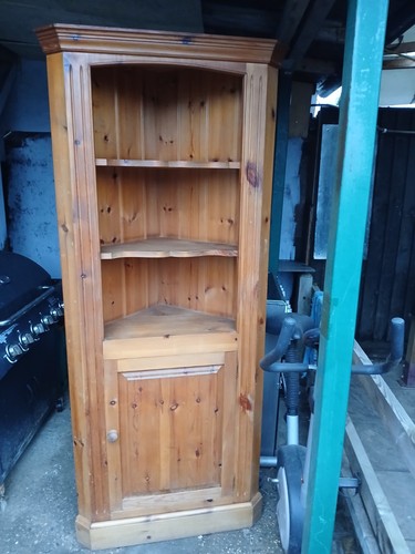 Corona corner display unit - corner,