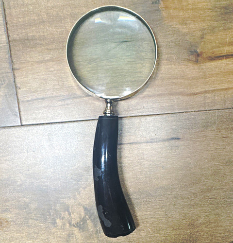 Handheld magnifying glass - handheld,