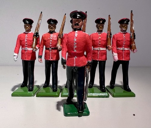 Britains vintage model - 5,