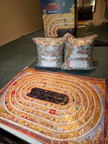 Heye 8000 piece jigsaw puzzle - piece,