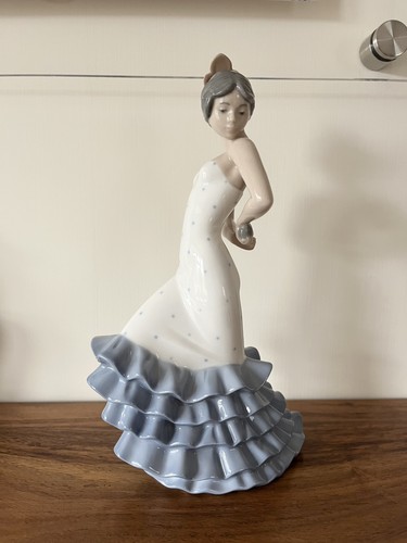 Lladro nao flemenco dancer - lladro,