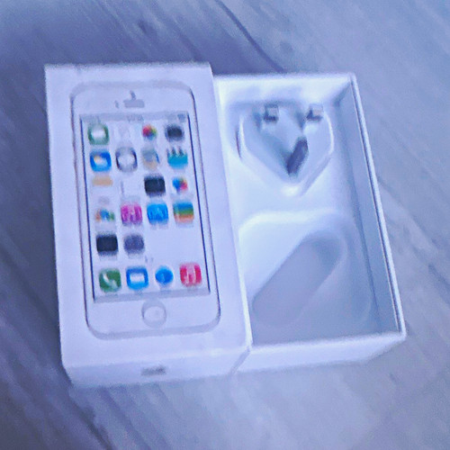 Apple iphone box come with - box,