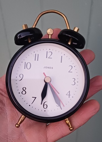 Jones alarm clock quartz - jones,