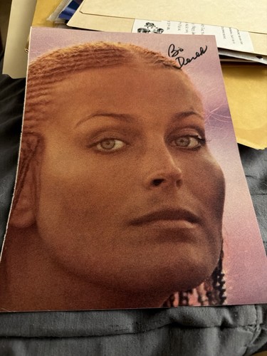 Derek signed photo - bo, &