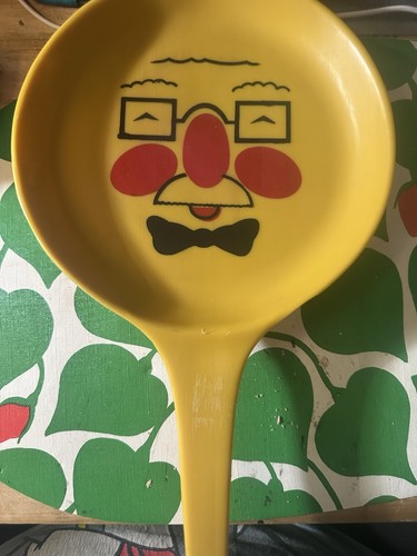 Vintage odd tanda toys yellow - vintage,