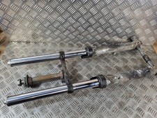 Honda VFR 800   2001    forks