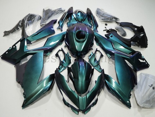Green blue chameleon - blue,