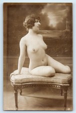 POSTCARD NUDE LADY SEATED ON