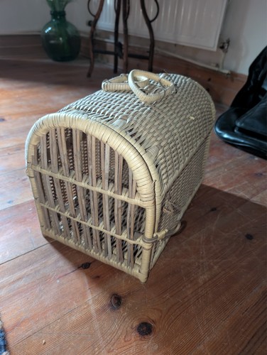 Vintage wicker cat travel - wicker,