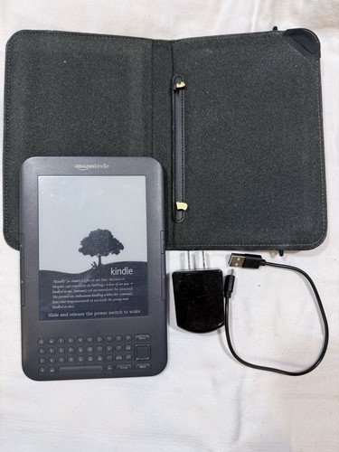 Amazon kindle 3rd gen bundle - amazon,