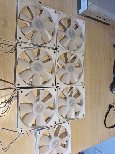 120mm nzxt white rgb fan - rgb,