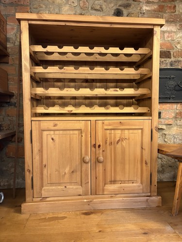 Traditional waxed pine - traditional, wine